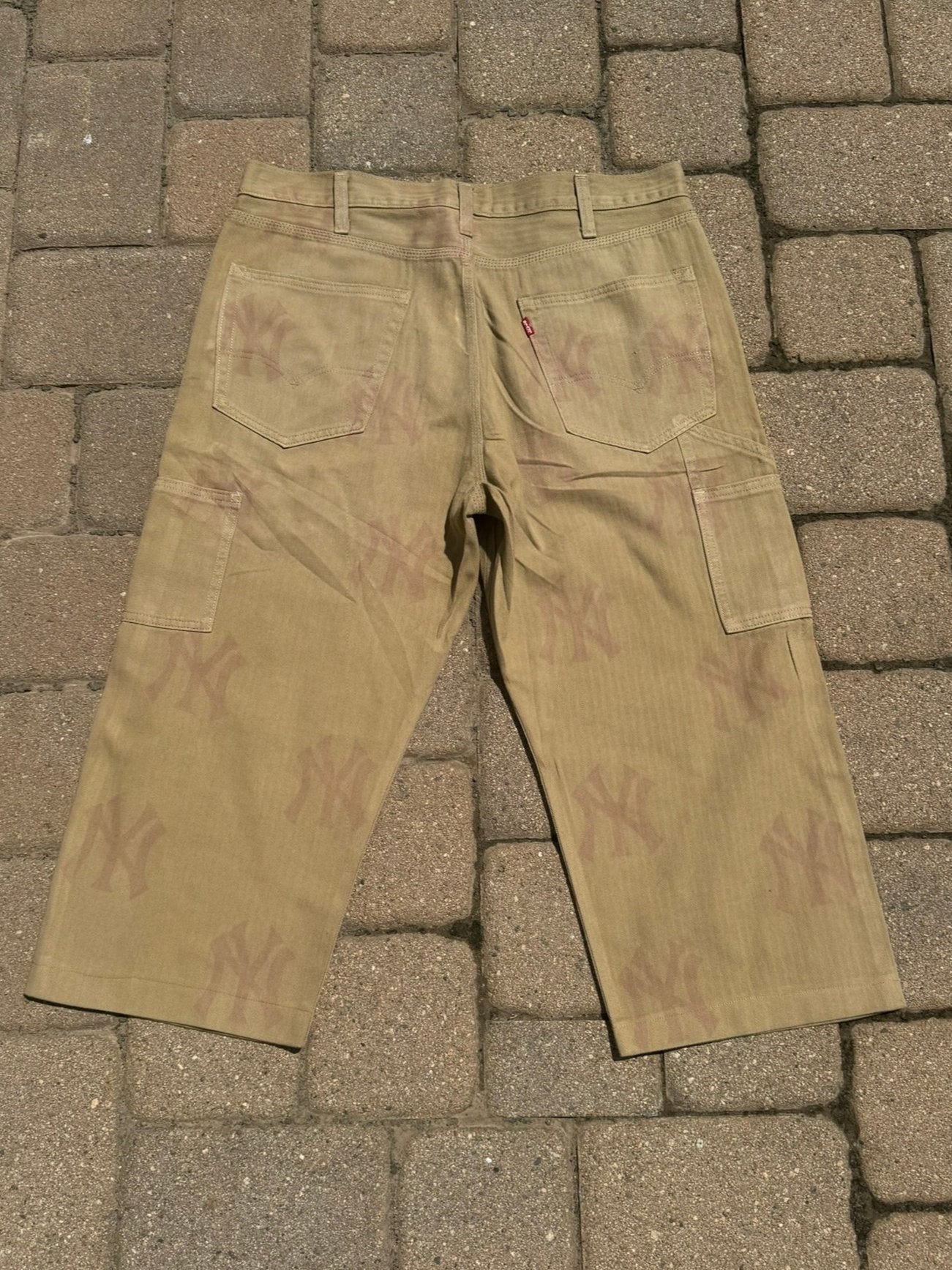 Vintage ny printed khaki levi pants