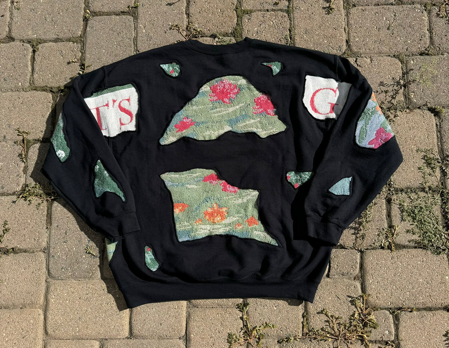 Monets garden black and tan Tapestry sweatshirt